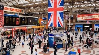 A Walk Through The London Victoria Station London England [upl. by Aristotle532]